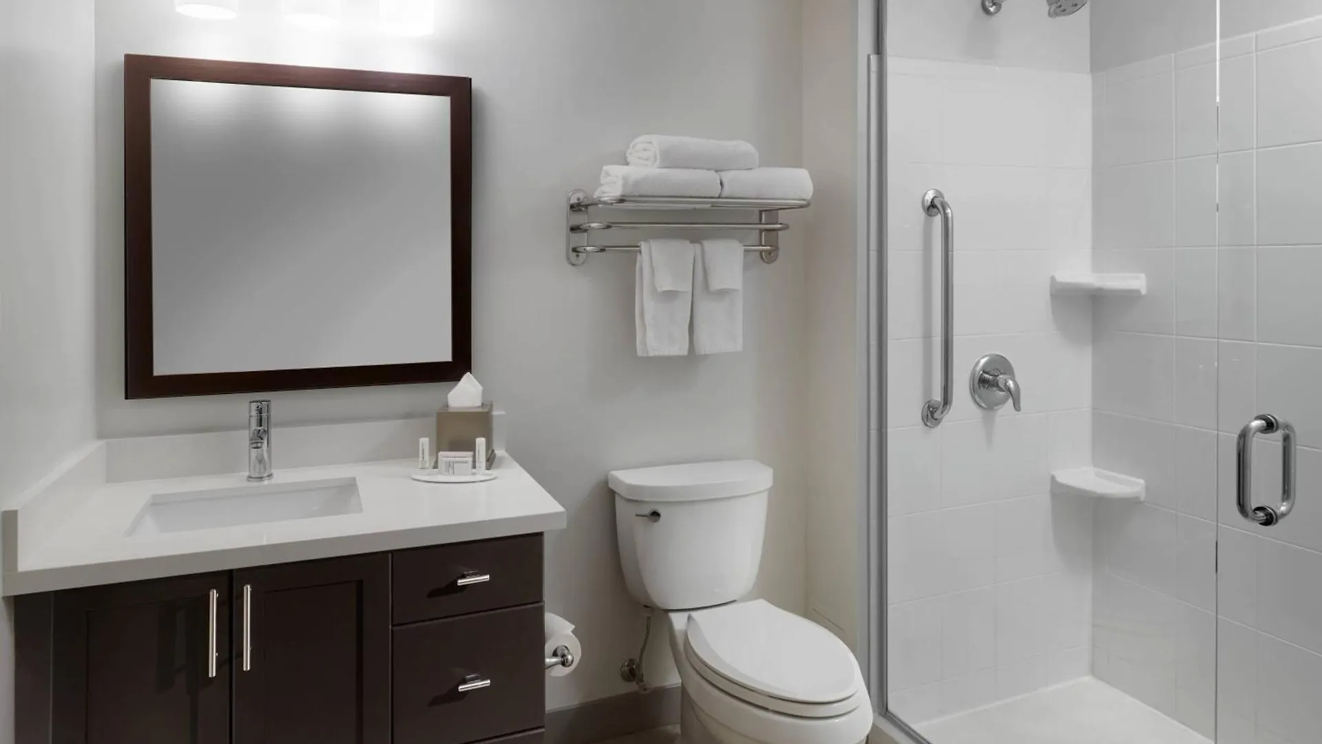 *** Hotel Towneplace Suites By Marriott Mississauga-Airport Corporate Centre Canada