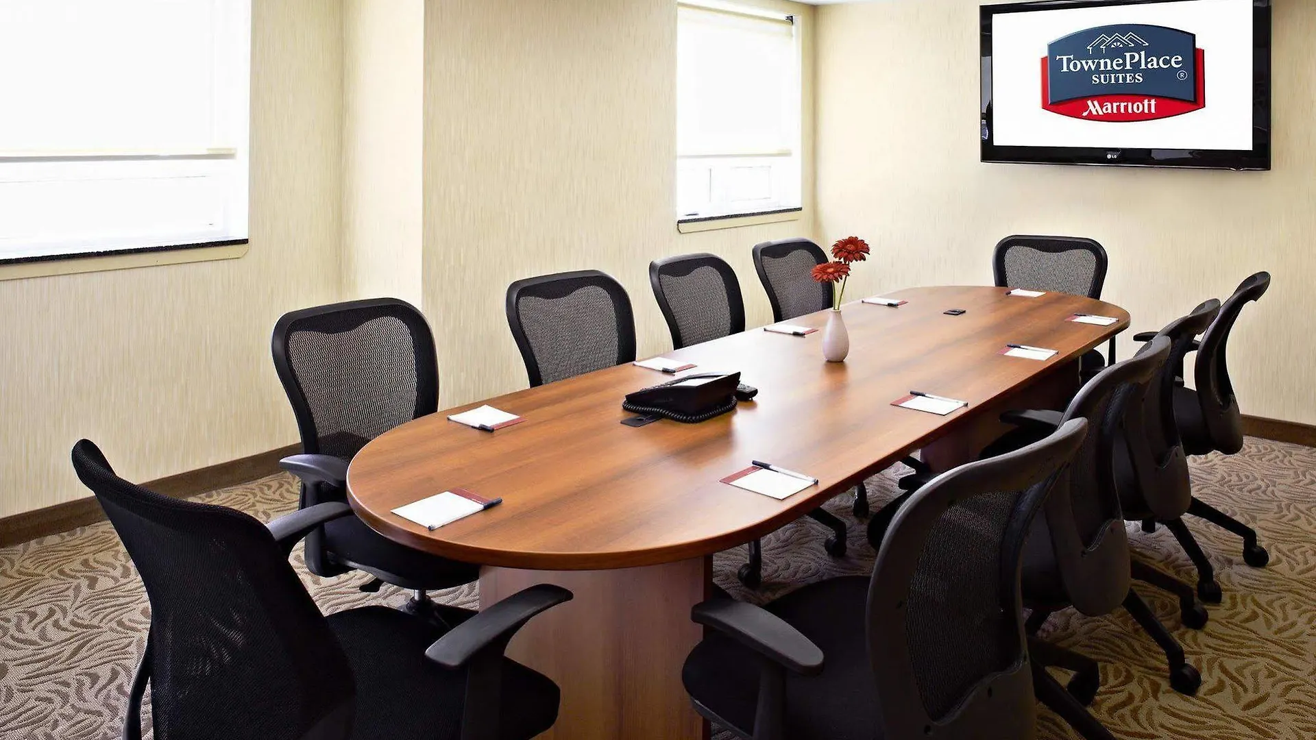 *** Hotel Towneplace Suites By Marriott Mississauga-Airport Corporate Centre Canada